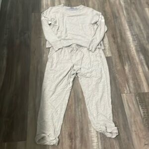 Vineyard Vines Super Soft pajamas gray women’s medium bottom/small top